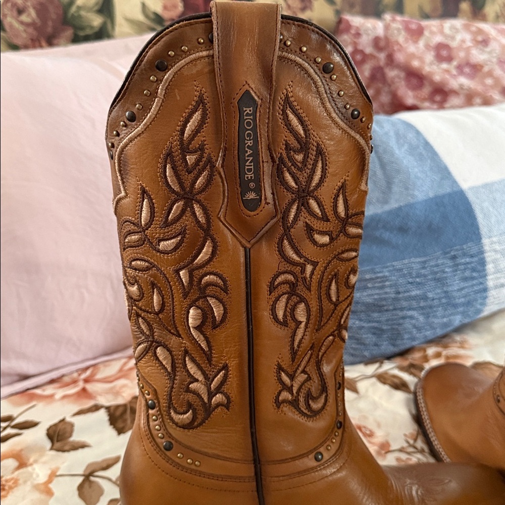 WOMEN'S ROUND UP HOLLY PERFORMANCE WESTERN BOOTS - BROAD SQUARE TOE - Picture 6 of 12
